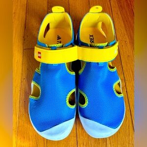 Like New - Adidas TERREX X LEGO CAPTAIN TOEY SANDALS - size 5 (kids)